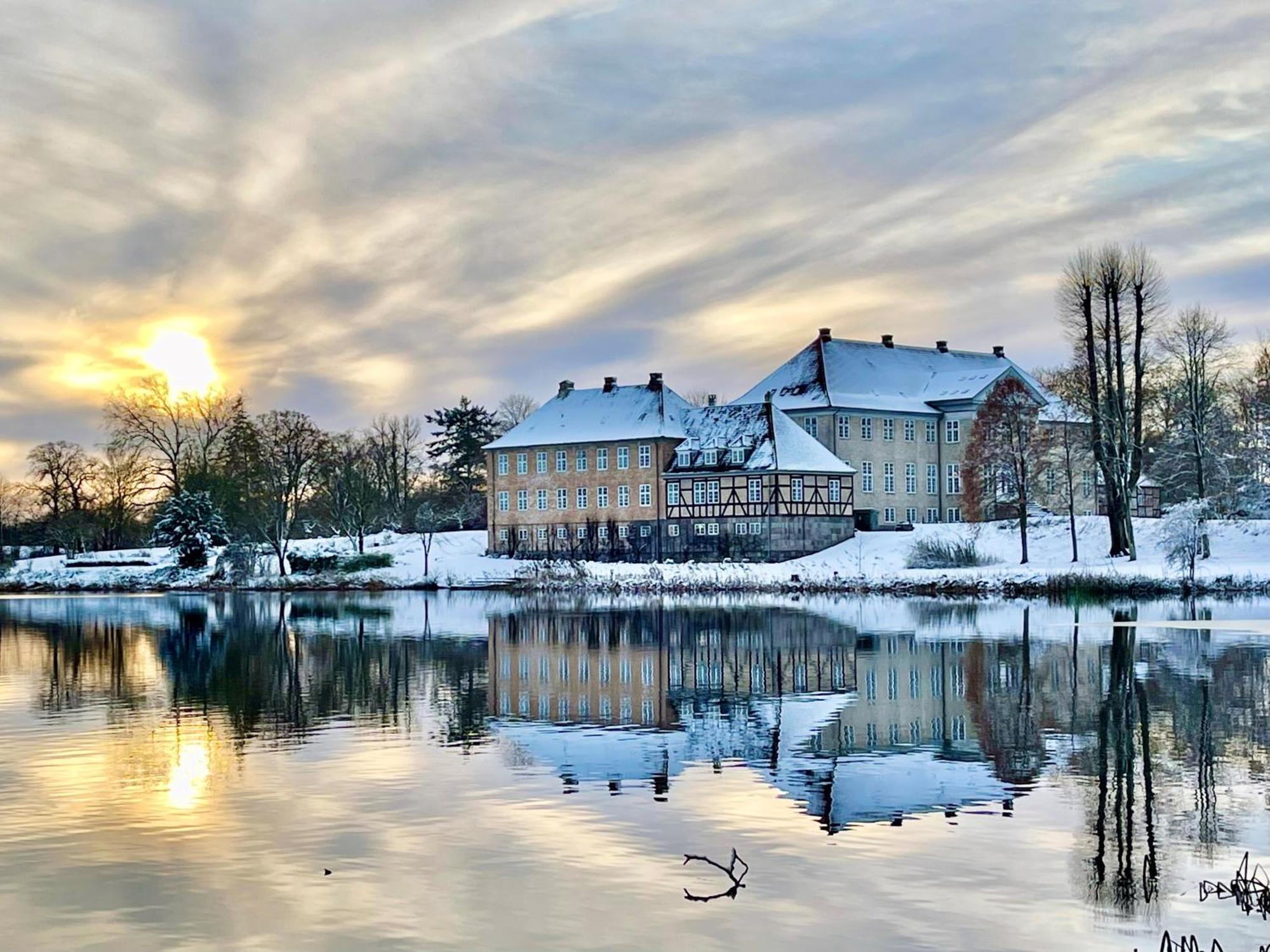 Skjoldenaesholm Slot Hotel Jystrup Exterior foto